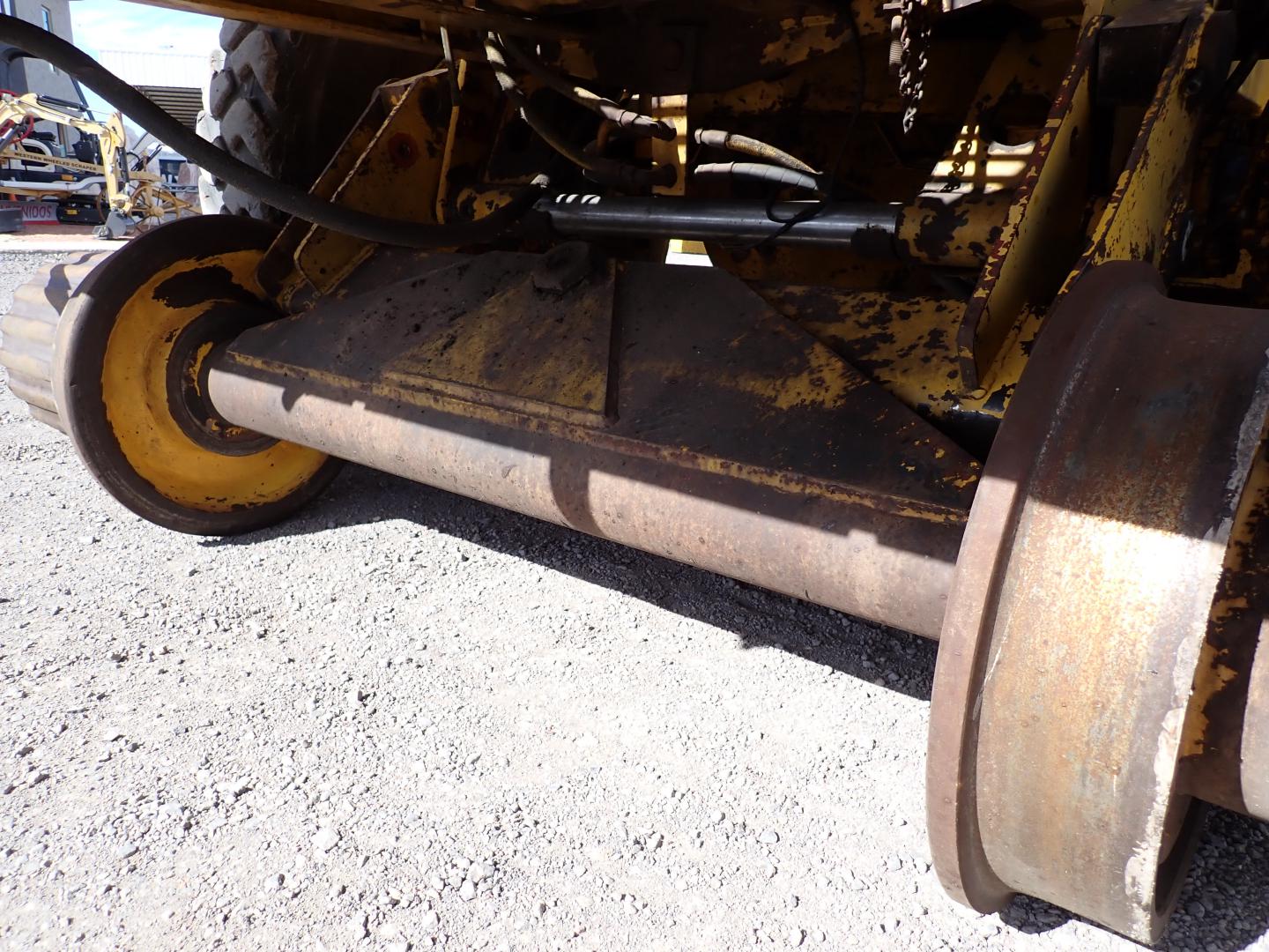 ./imagenes/INVOICE/2019/16595/EXCAVADORA FERROCARRILERA SOBRE LLANTAS SWINGMASTER_ 181 (49).JPG